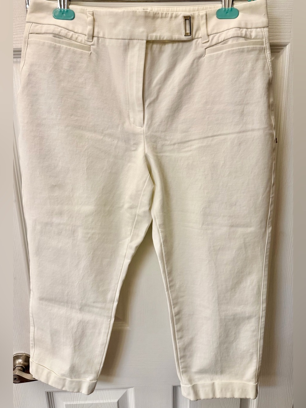 White House Black Market Women's Cropped Ankle Pants in Creamy White
